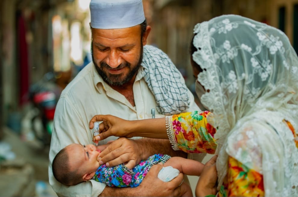 عالمی ادارہ صحت کا پاکستان پر پولیو سے متعلق سفری پابندیاں قائم رکھنے کا اعلان 