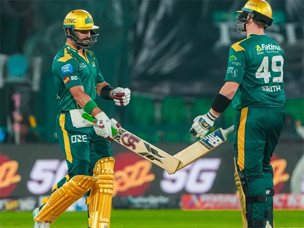 پی ایس ایل 11: ملتان سلطانز کا شاندار تعاقب، حیدرآباد کنگز مین کو 6 وکٹوں سے شکست