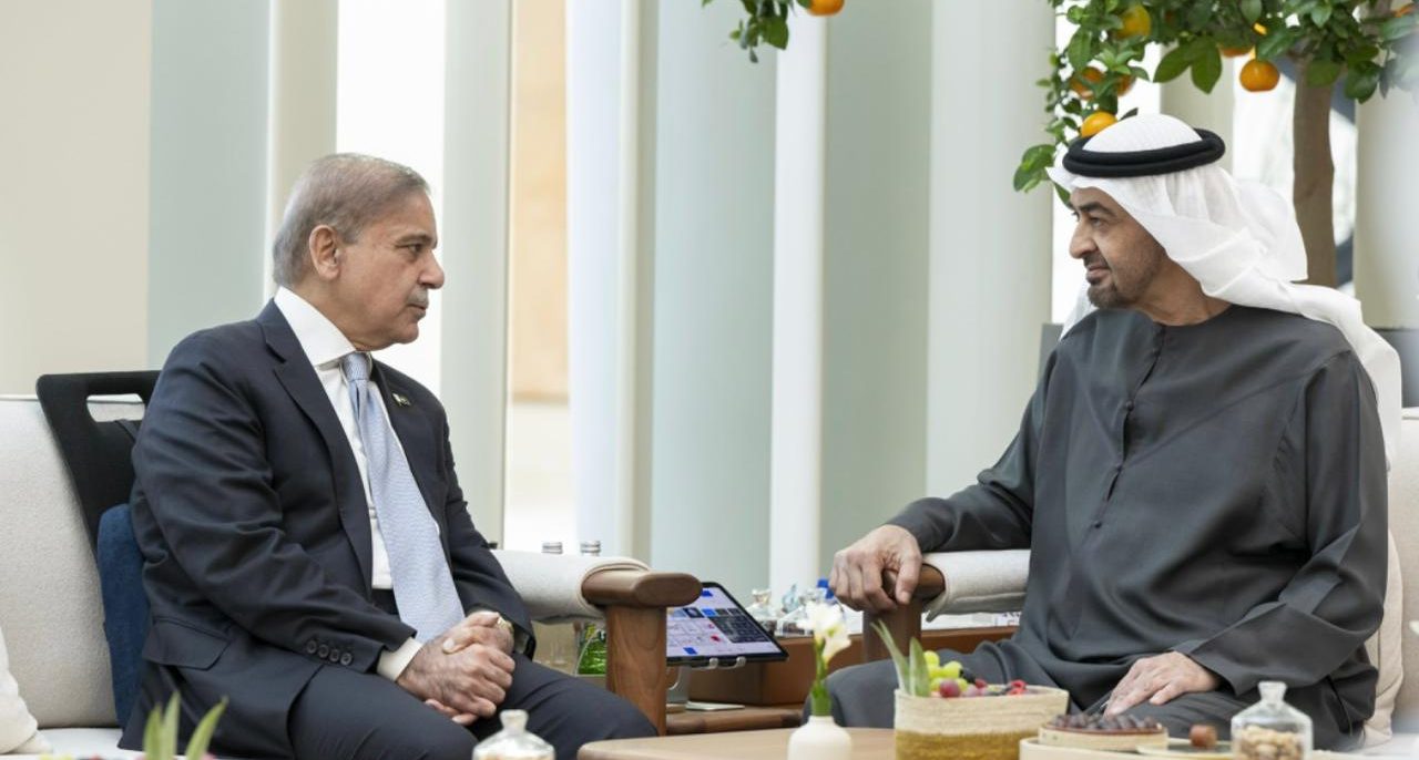 پاکستان کا متحدہ عرب امارات کو 2 ارب ڈالر قرض واپس کرنے کا فیصلہ