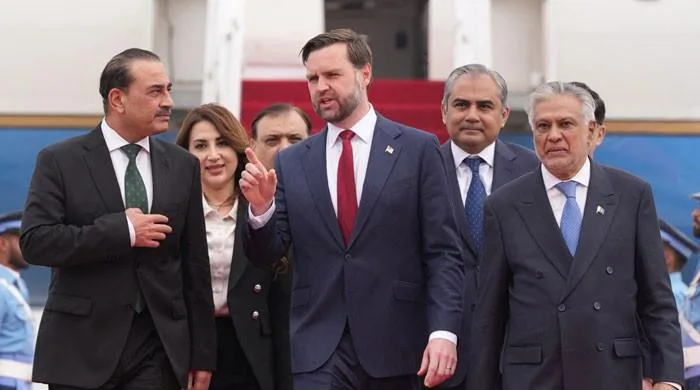 جے ڈی وینس کی قیادت میں امریکی وفد اسلام آباد پہنچ گئے تاریخی بات چیت شروع