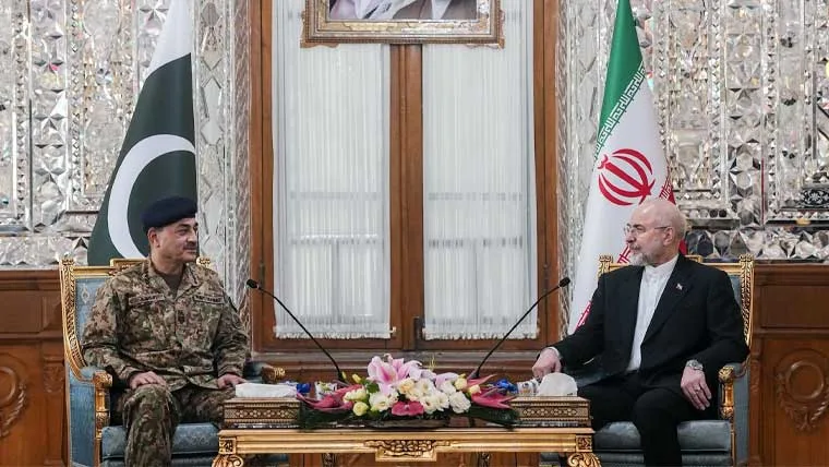 فیلڈ مارشل عاصم منیر کی تہران میں ایرانی سپیکر باقر قالیباف سے ملاقات