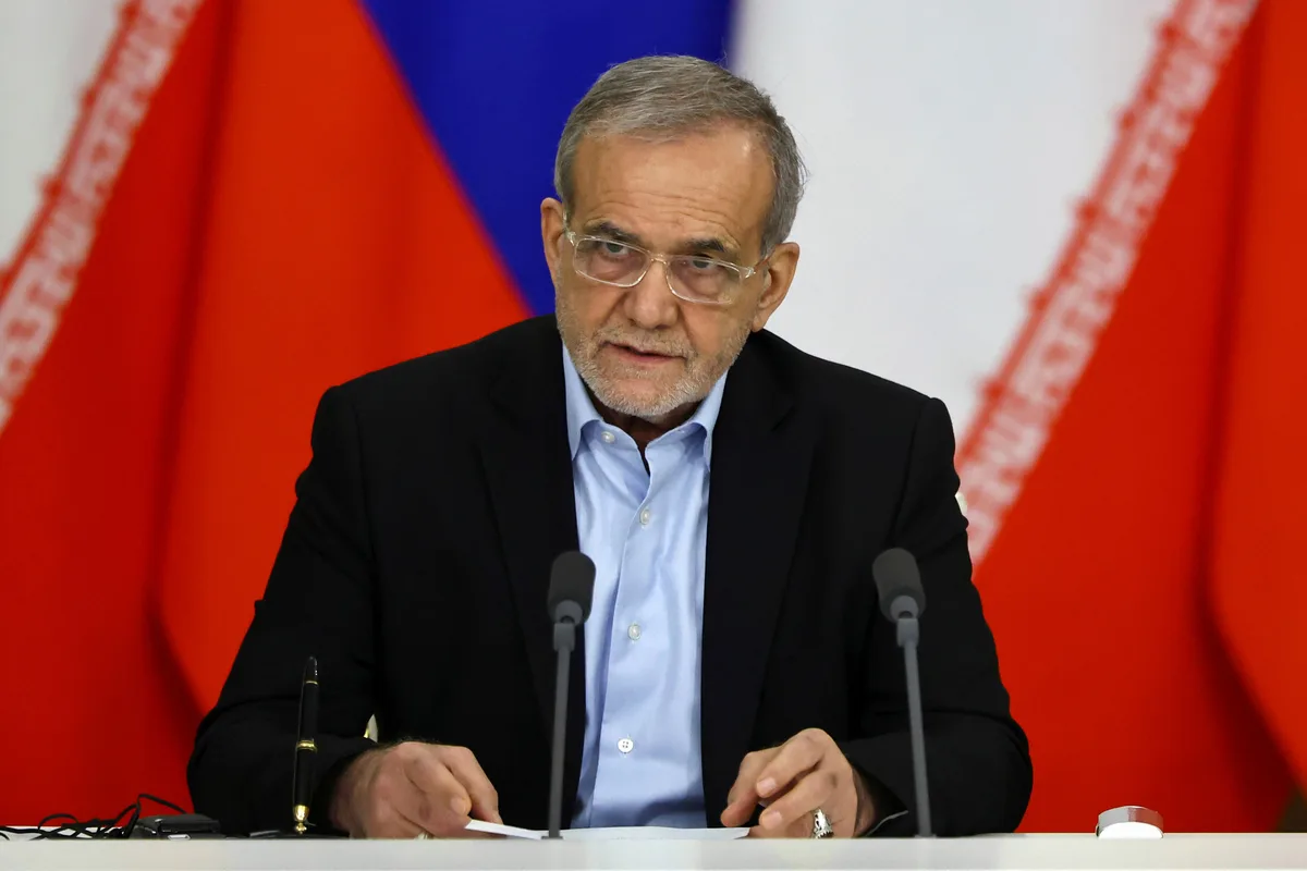 ایران دباؤ میں نہیں آئے گا، امریکا ہتھیار ڈالنے پر مجبور کرنا چاہتا ہے: صدر مسعود پزشکیان