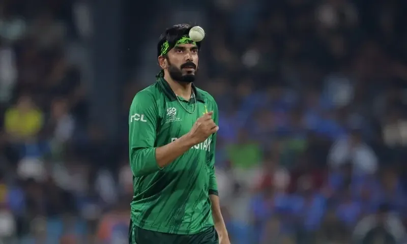عثمان طارق کا واروکشائر سے معاہدہ، وٹالٹی بلاسٹ 2026 میں ایکشن میں نظر آئیں گے