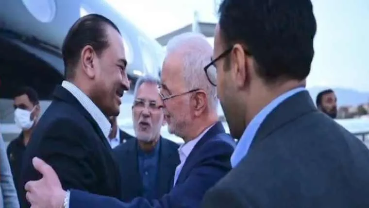 فیلڈ مارشل عاصم منیر تہران پہنچ گئے، ایران امریکا مذاکرات اور امن کوششوں پر اہم ملاقاتیں متوقع