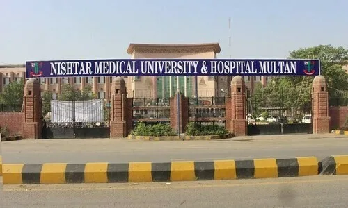 نشتر ہسپتال ملتان میں ایچ آئی وی پازیٹو مریض کی سرجری، 9 ڈاکٹرز اور نرس معطل
