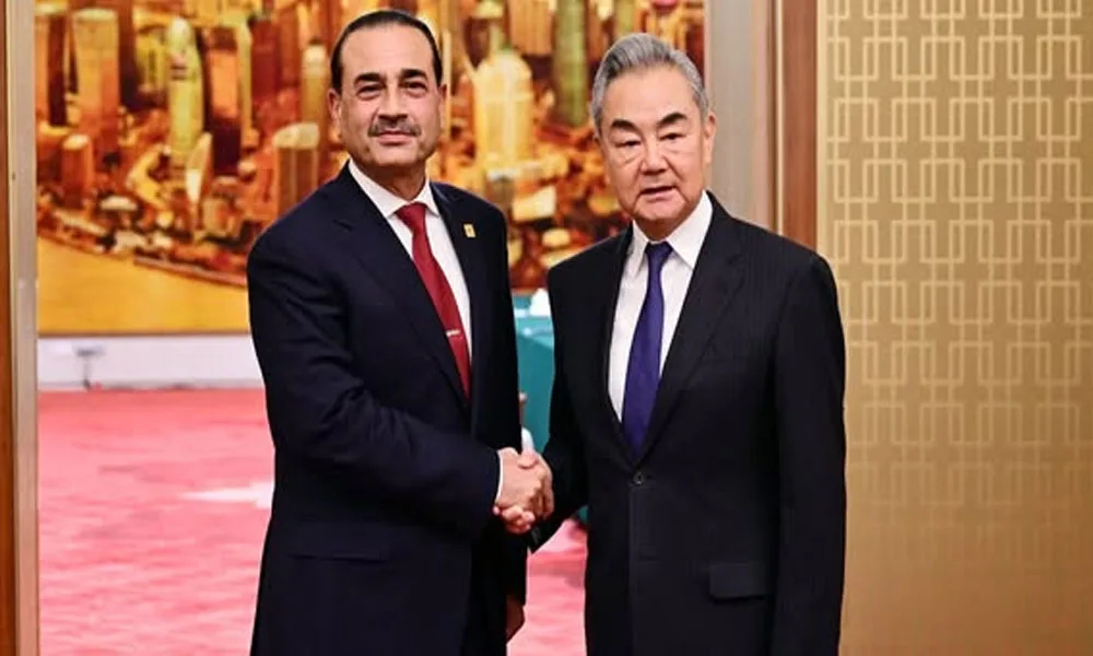 فیلڈ مارشل عاصم منیر اور چینی وزیر خارجہ کی ملاقات، پاک چین دوستی مزید مضبوط بنانے پر اتفاق