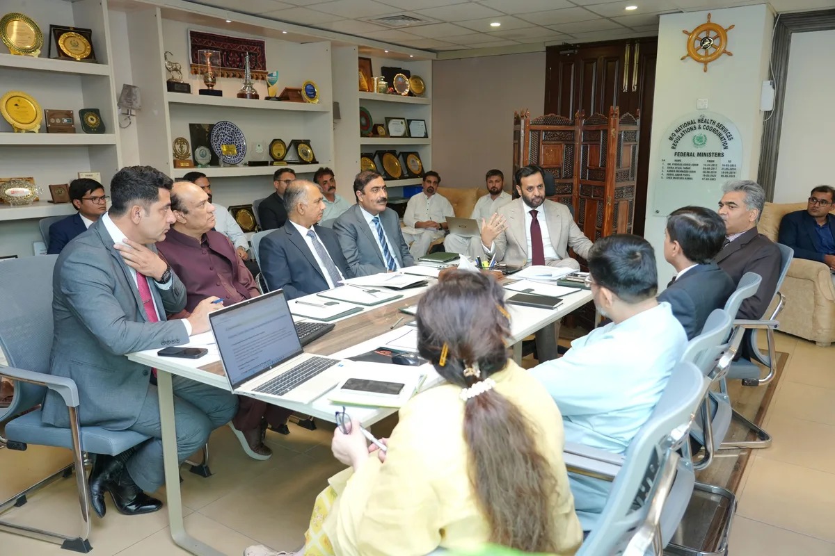 ایچ آئی وی کے پھیلاؤ کی روک تھام کیلئے فوری اور مؤثر اقدامات ناگزیر ہیں، مصطفیٰ کمال