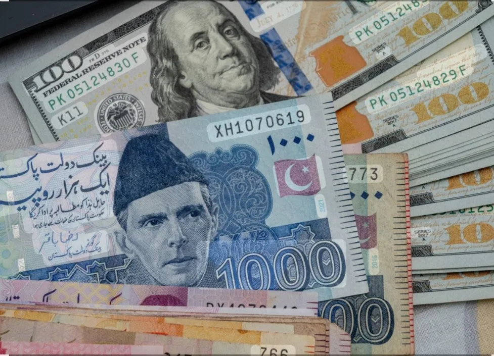 اوورسیز پاکستانیوں کے لیے خوشخبری! ترسیلاتِ زر بھیجیں، انعامی پوائنٹس اور خصوصی سہولیات پائیں