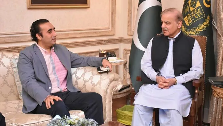 شہباز شریف اور بلاول بھٹو کی ملاقات، آزاد کشمیر کی صورتحال پر تفصیلی تبادلہ خیال