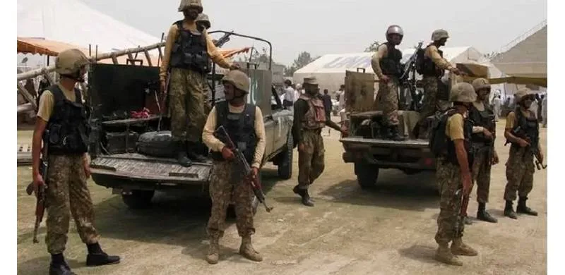 پنجگور میں دہشت گردی کی بڑی سازش ناکام، سکیورٹی فورسز نے بھاری اسلحہ اور دھماکہ خیز مواد برآمد کر لیا