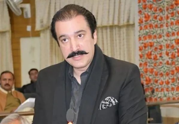 مہاجرین نشستوں کا خاتمہ جائز مطالبہ ہے، احتجاج نہیں سیاسی جدوجہد ہونی چاہیے: وزیراعظم آزادکشمیر
