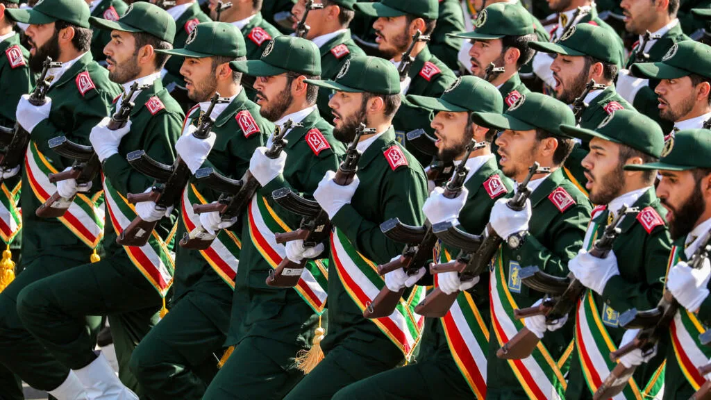 برطانیہ نے ایرانی پاسدارانِ انقلاب کو دہشت گرد تنظیم قرار دے دیا، سخت قانونی کارروائی کا اعلان
