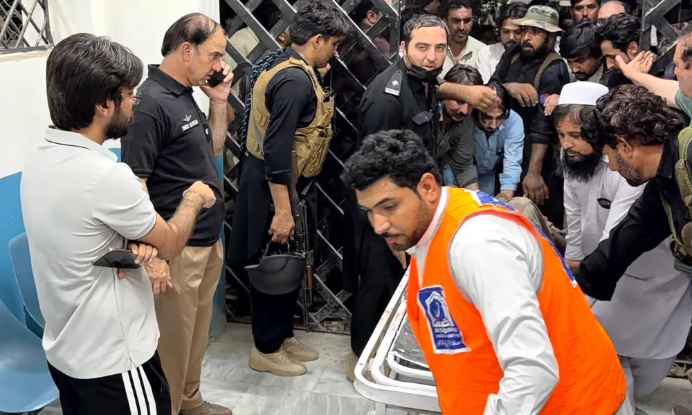 بنوں: میریان پولیس اسٹیشن پر خودکش حملے کی کوشش ناکام، ایک اہلکار شہید، پانچ افراد زخمی