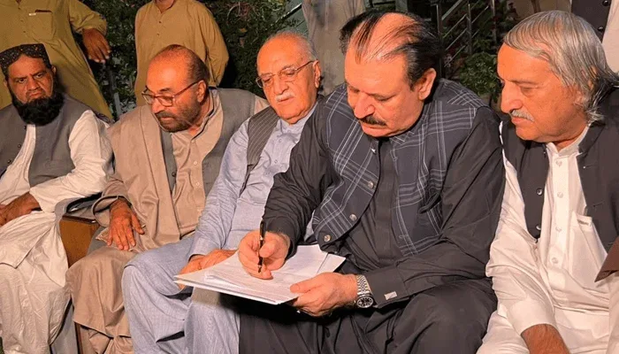 بلوچستان حکومت اور دھرنا کمیٹی کے درمیان مذاکرات کامیاب، تحریری معاہدہ طے پا گیا
