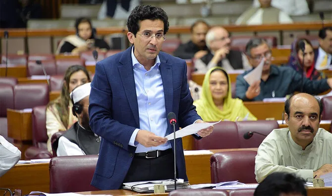پیٹرولیم مصنوعات کی قیمتوں کے روزانہ تعین کے لیے خصوصی کمیٹی قائم