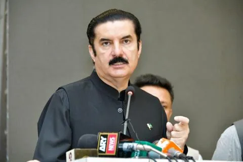 خیبر پختونخوا اسلام آباد پر چڑھائی کا متحمل نہیں ہوسکتا، گورنر