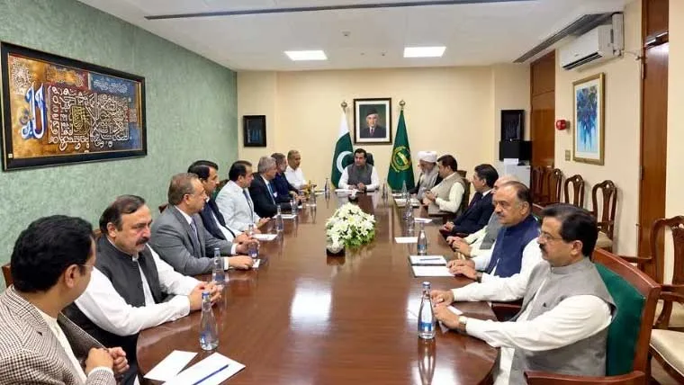 حکومت اور اپوزیشن کے مذاکرات ناکام، پی ٹی آئی کا آج سے لانگ مارچ شروع کرنے کا اعلان