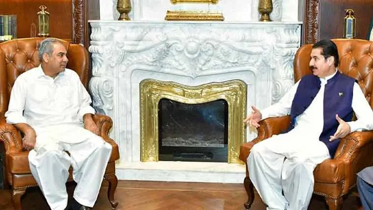 محسن نقوی کی گورنر خیبرپختونخوا سے اہم ملاقات، صوبے کو دہشت گردی سے بچانے کے لیے آئینی کردار ادا کرنے پر اتفاق