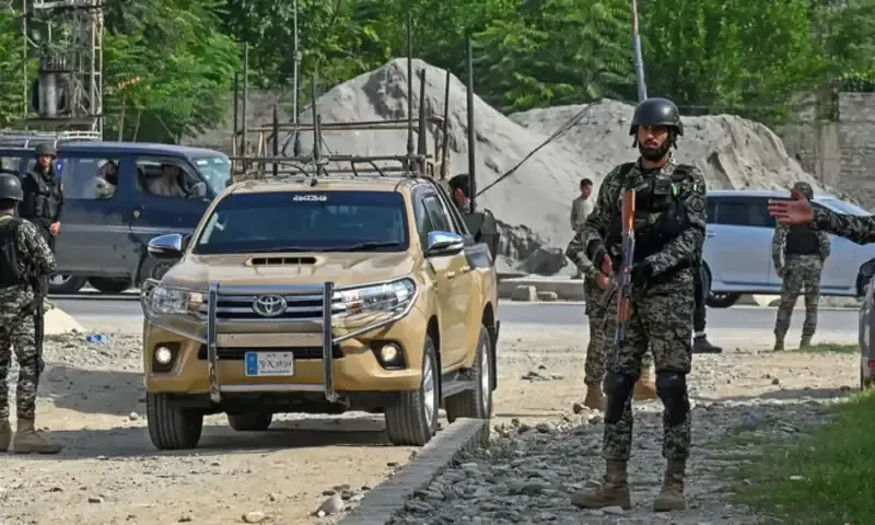 خیبرپختونخوا اور بلوچستان میں سیکیورٹی فورسز کی مؤثر کارروائیاں، 18 خوارج ہلاک