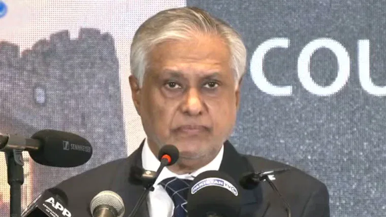خیبرپختونخوا میں ایمرجنسی کے سوا کوئی آپشن نہیں تھا، اسحاق ڈار