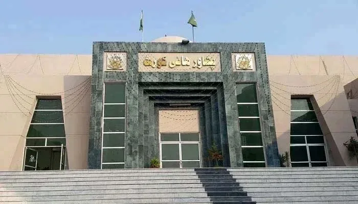 کے پی میں گورنر راج کے خلاف درخواستیں 20 اکتوبر کو سماعت کے لیے مقرر