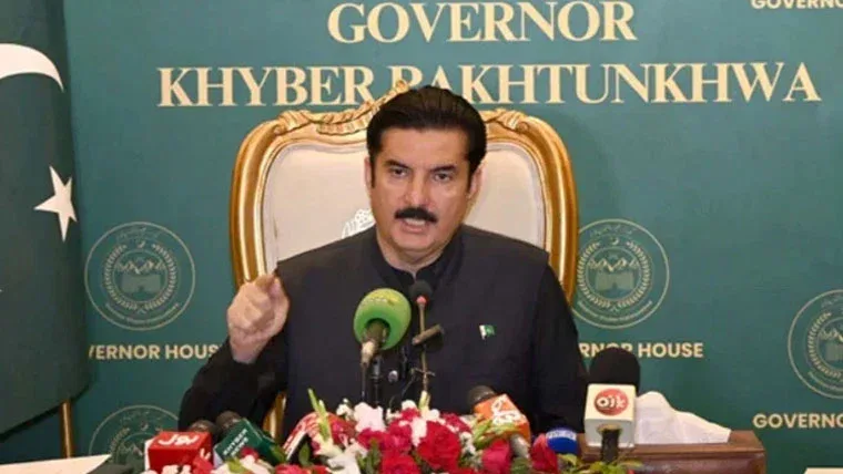 کے پی حکومت مولانا فضل الرحمٰن کے بغیر بھی چلے گی اور ترقی بھی کرے گی: گورنر فیصل کنڈی