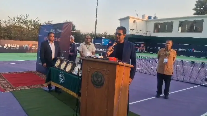 پاکستان پُرامن ملک ہے، غیر ملکی کھلاڑی امن کا پیغام لے کر واپس جا رہے ہیں، اعصام الحق