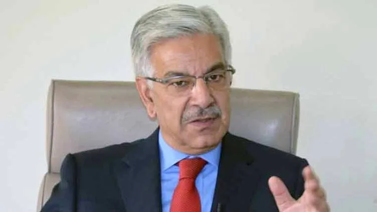 بیرونِ ملک بیٹھے یوٹیوبرز پی ٹی آئی کے سب سے بڑے دشمن ہیں: خواجہ آصف