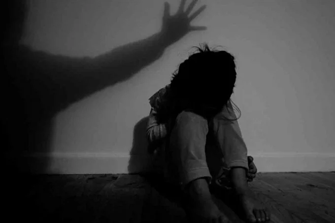 سرگودھا: اسکول ٹیچر کے خلاف بچوں سے جنسی زیادتی کے الزامات، ابتدائی میڈیکل رپورٹس میں تصدیق
