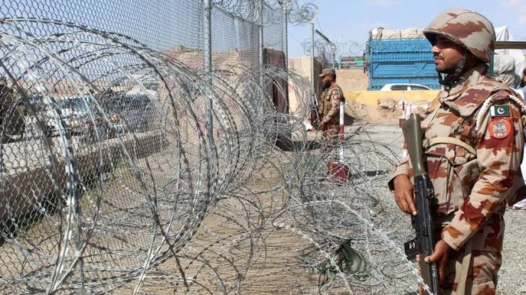 بلوچستان میں سکیورٹی فورسز کی کارروائی، خاران میں 5 ڈرونز مار گرائے گئے